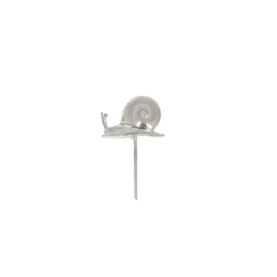 Bohin Fibule Escargot Cabinet de curiosité broche étain 8 cm