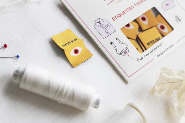 La Petite Maison Couture Oeil d'Art étiquette x8 jaune