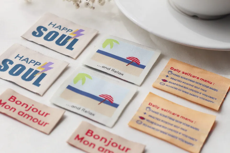 La Petite Maison Couture Selfcare is power étiquette x8 limitée