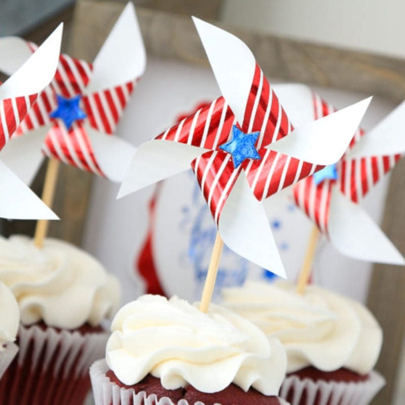 HeatnBond Gina K. Designs Foil-Mates Stars Stripes 10 feuilles
