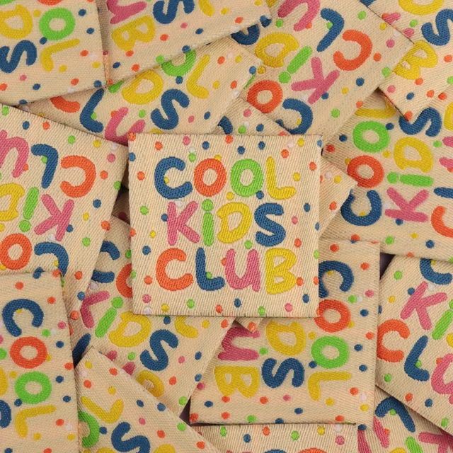 Bohin étiquette Cool kids club à coudre 3,5 cm