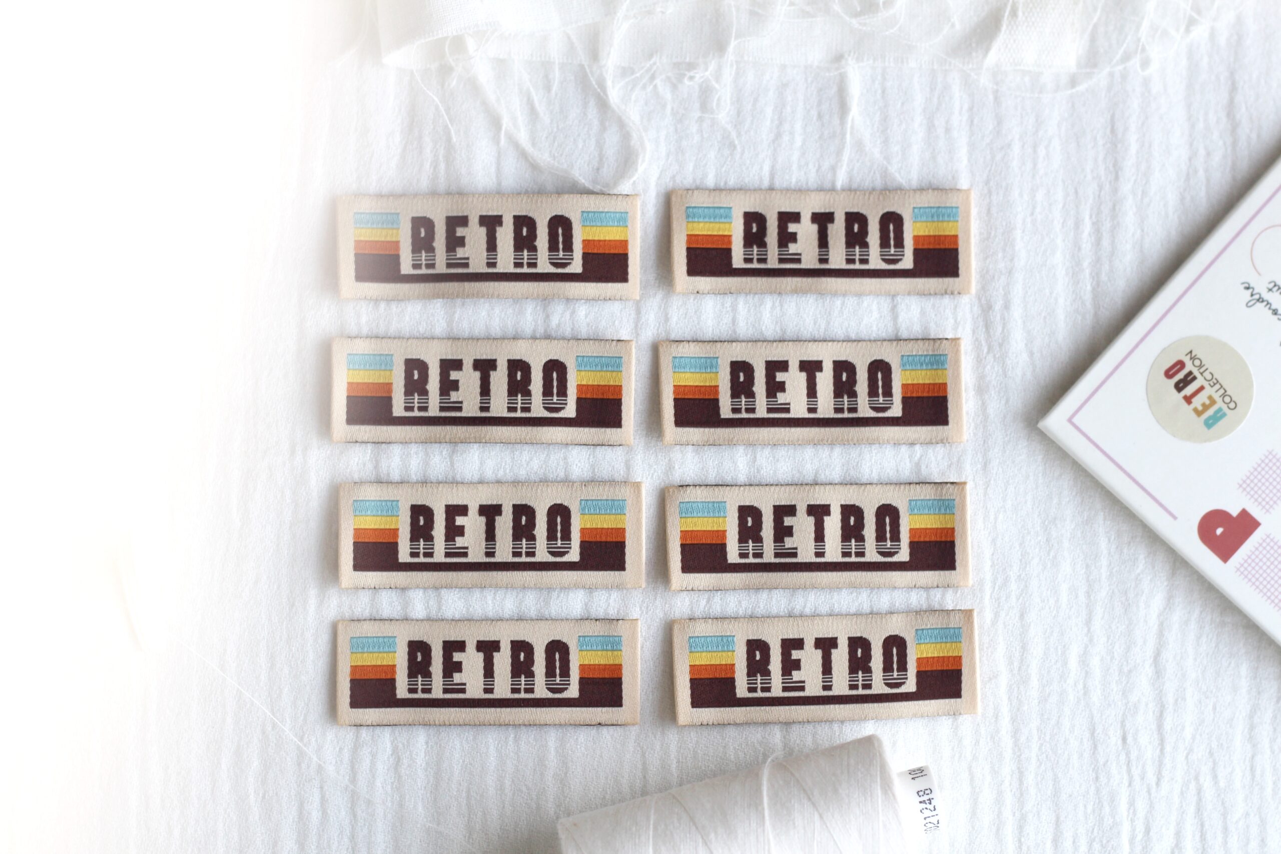 La Petite Maison Couture RETRO étiquette tissée à coudre x8