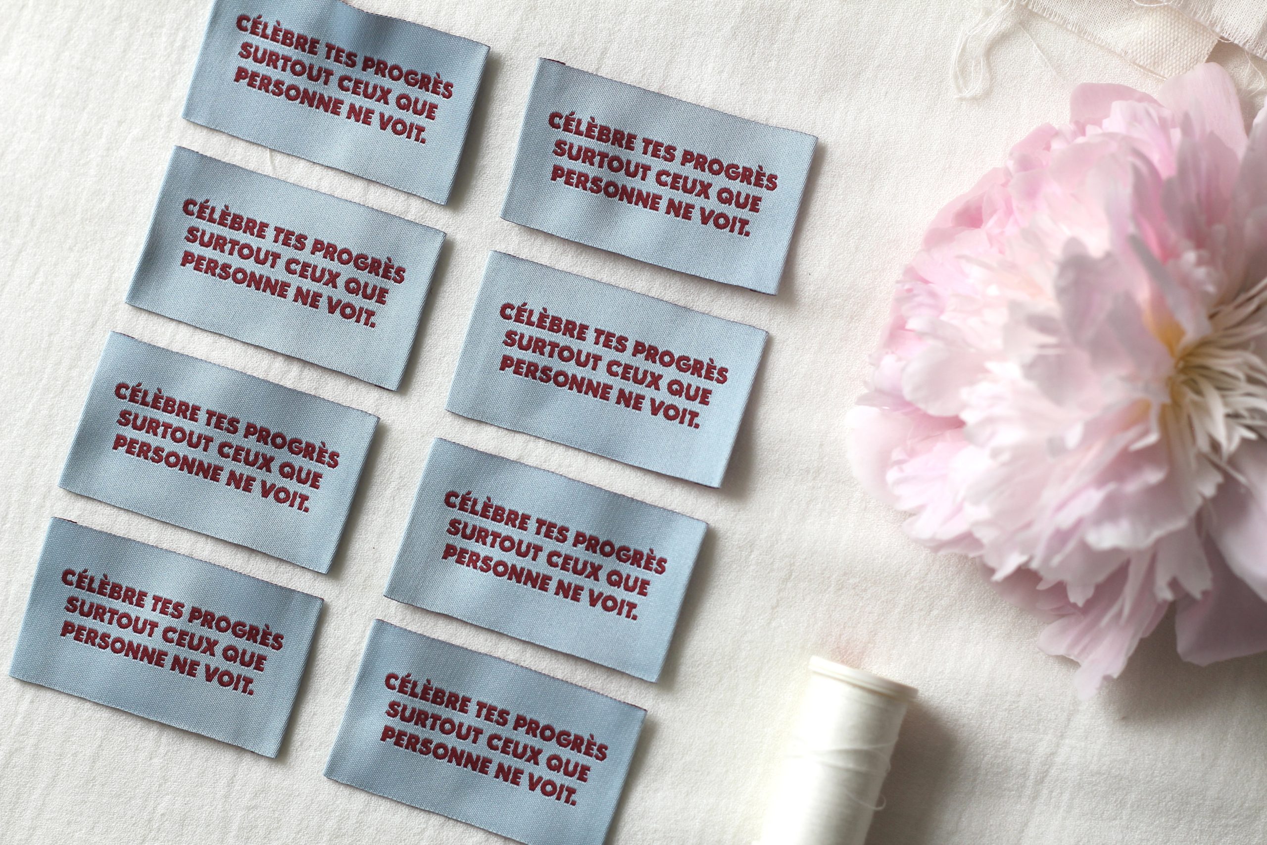 La Petite Maison Couture Célèbre tes victoires étiquette à coudre x8 bleu