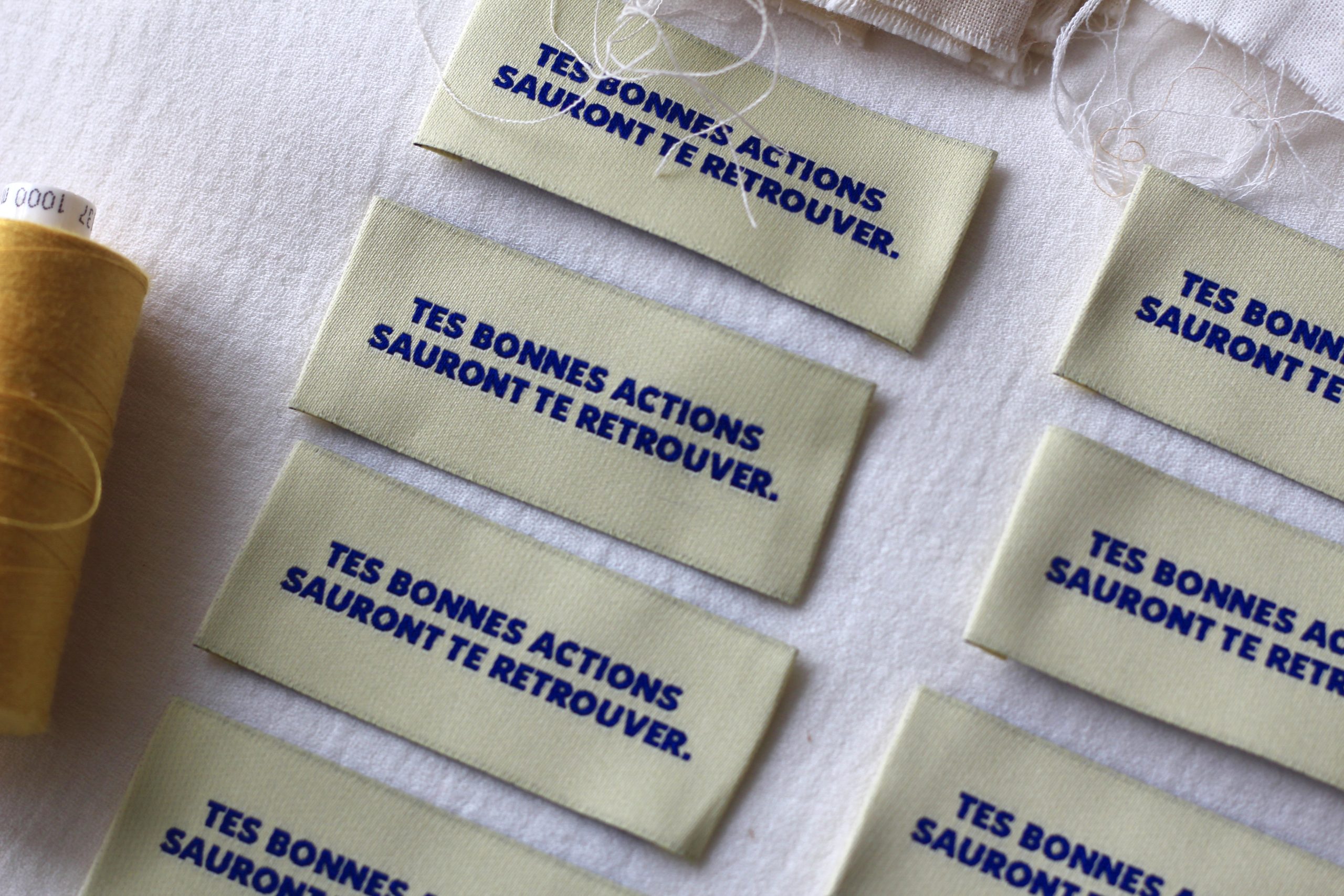 La Petite Maison Couture Tes bonnes actions étiquettes à coudre jaunes x8