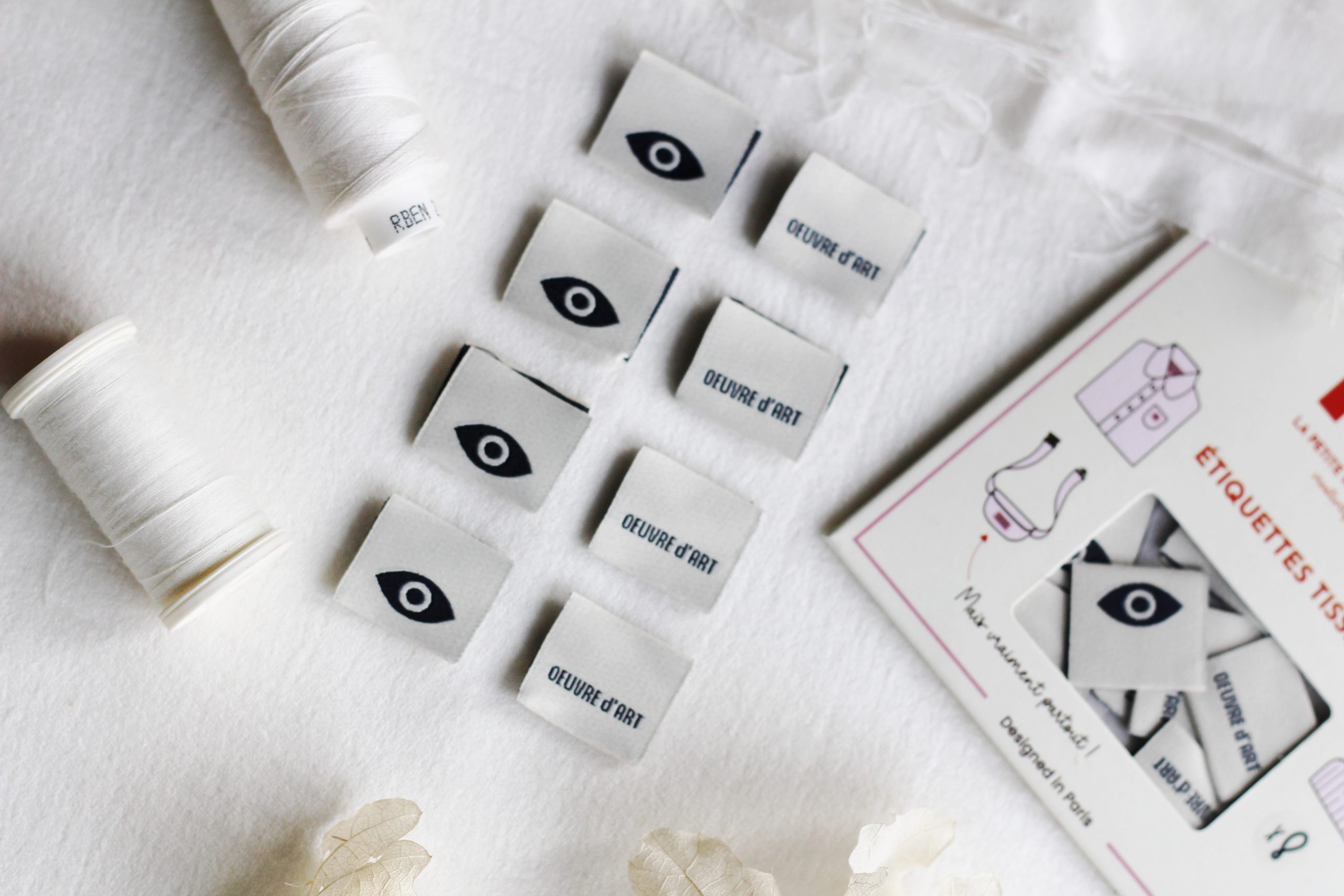 La Petite Maison Couture OEIL D’ART étiquettes à coudre N&B x8