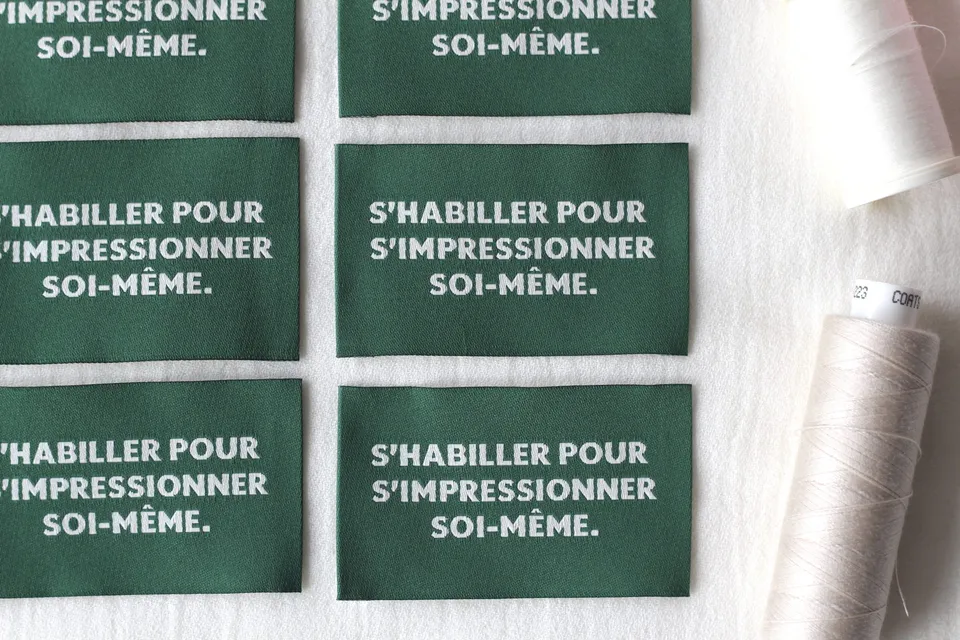 La Petite Maison Couture S'impressionner étiquette à coudre x8 vert