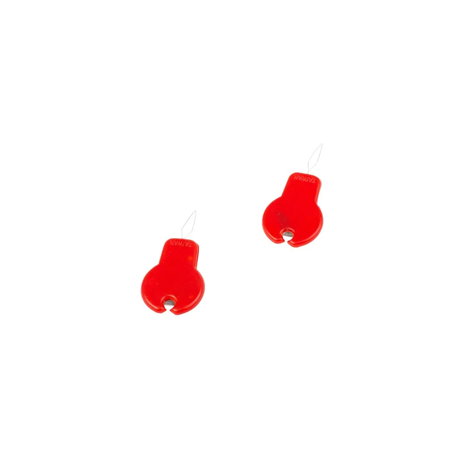 Bohin Accessoires enfile-aiguille plastique avec cutter