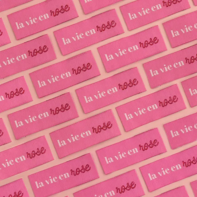 Bohin La vie en rose étiquette à coudre tissée 2x5 cm