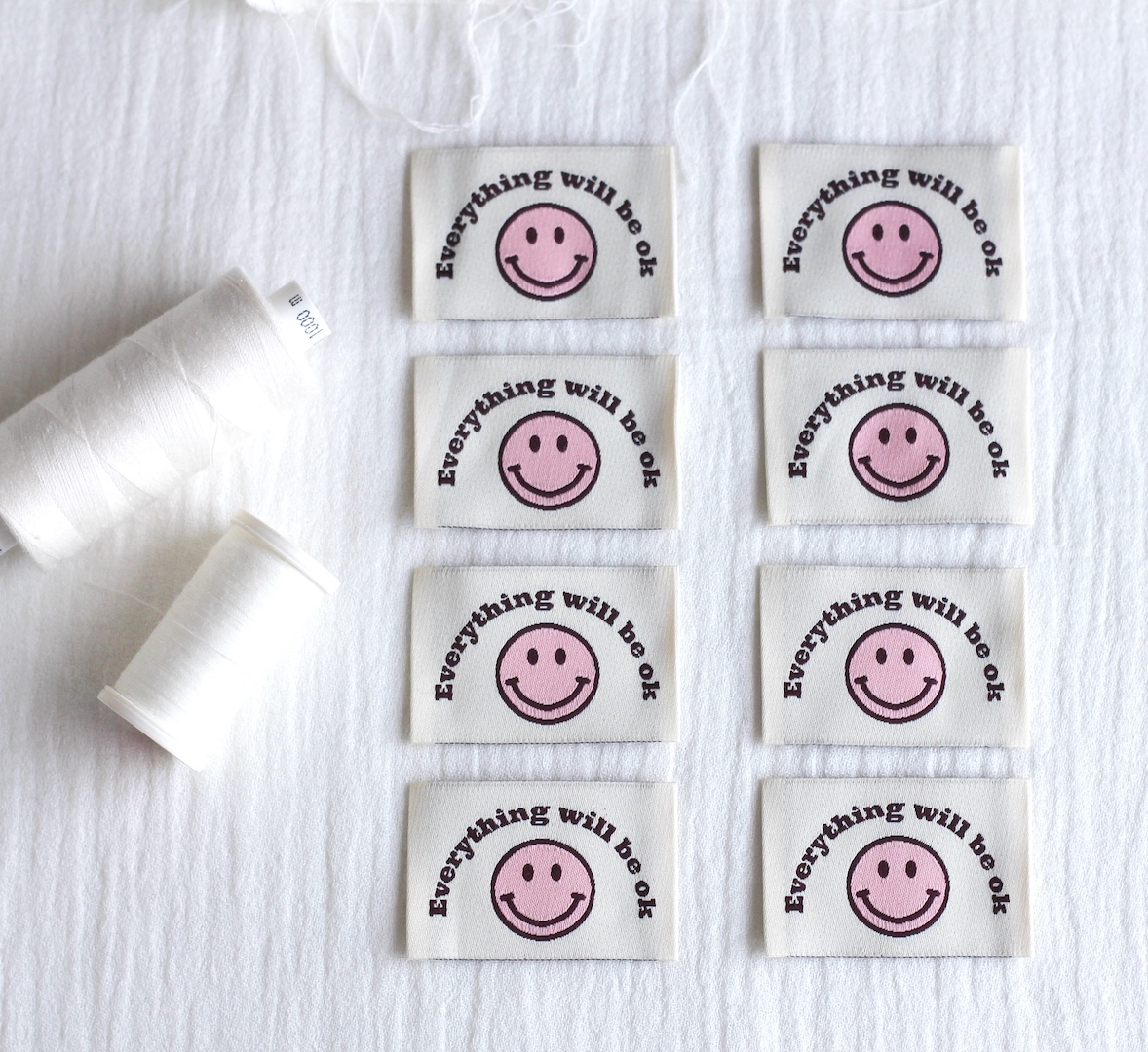 La Petite Maison Couture Everything will be OK étiquette x8 rose