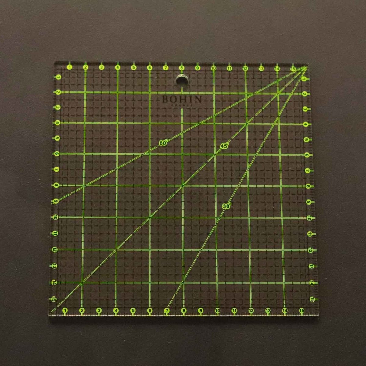 Bohin Mesure Règle patchwork carrée 16x16 cm acrylique
