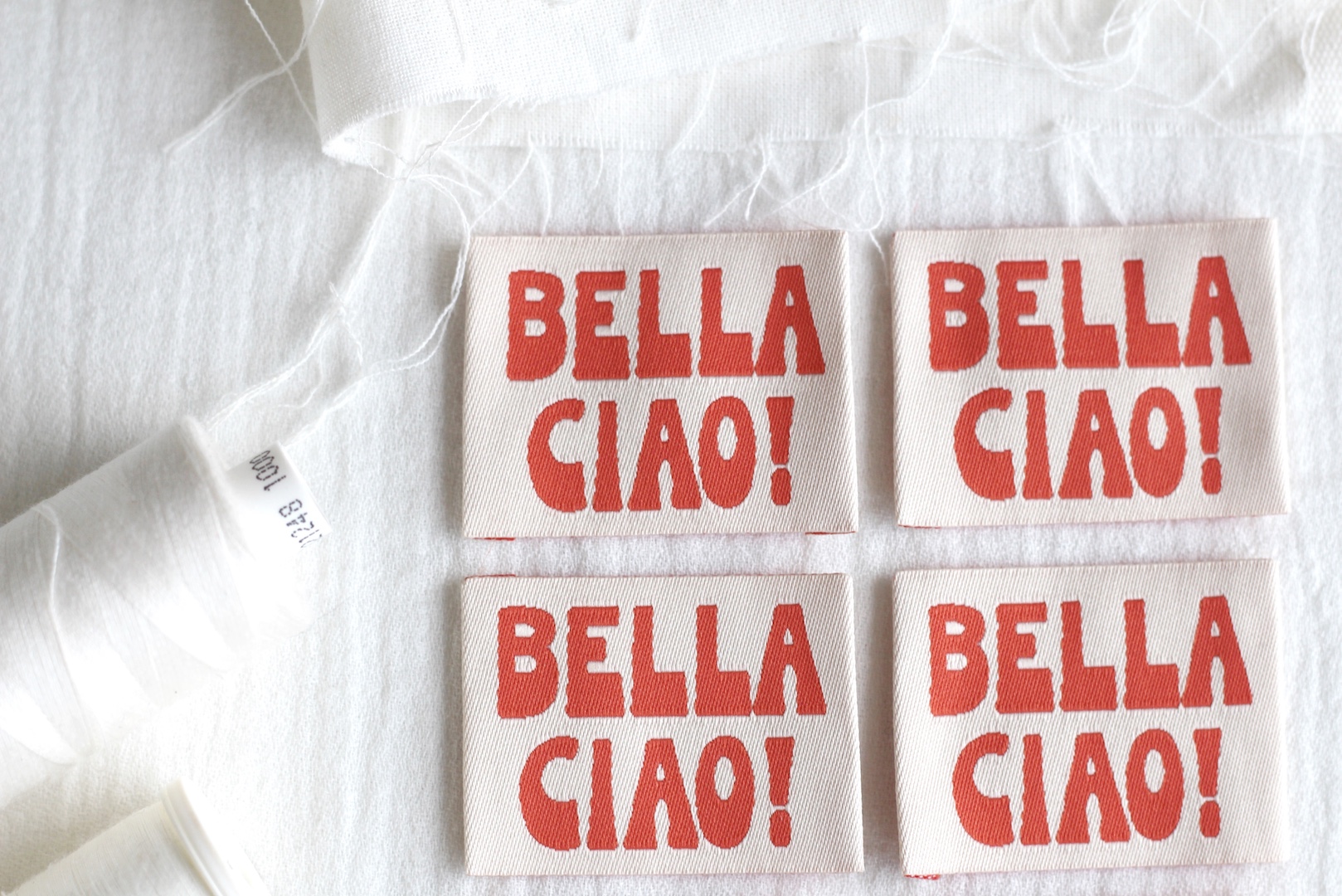 La Petite Maison Couture Bella Ciao étiquettes tissées x8 orange