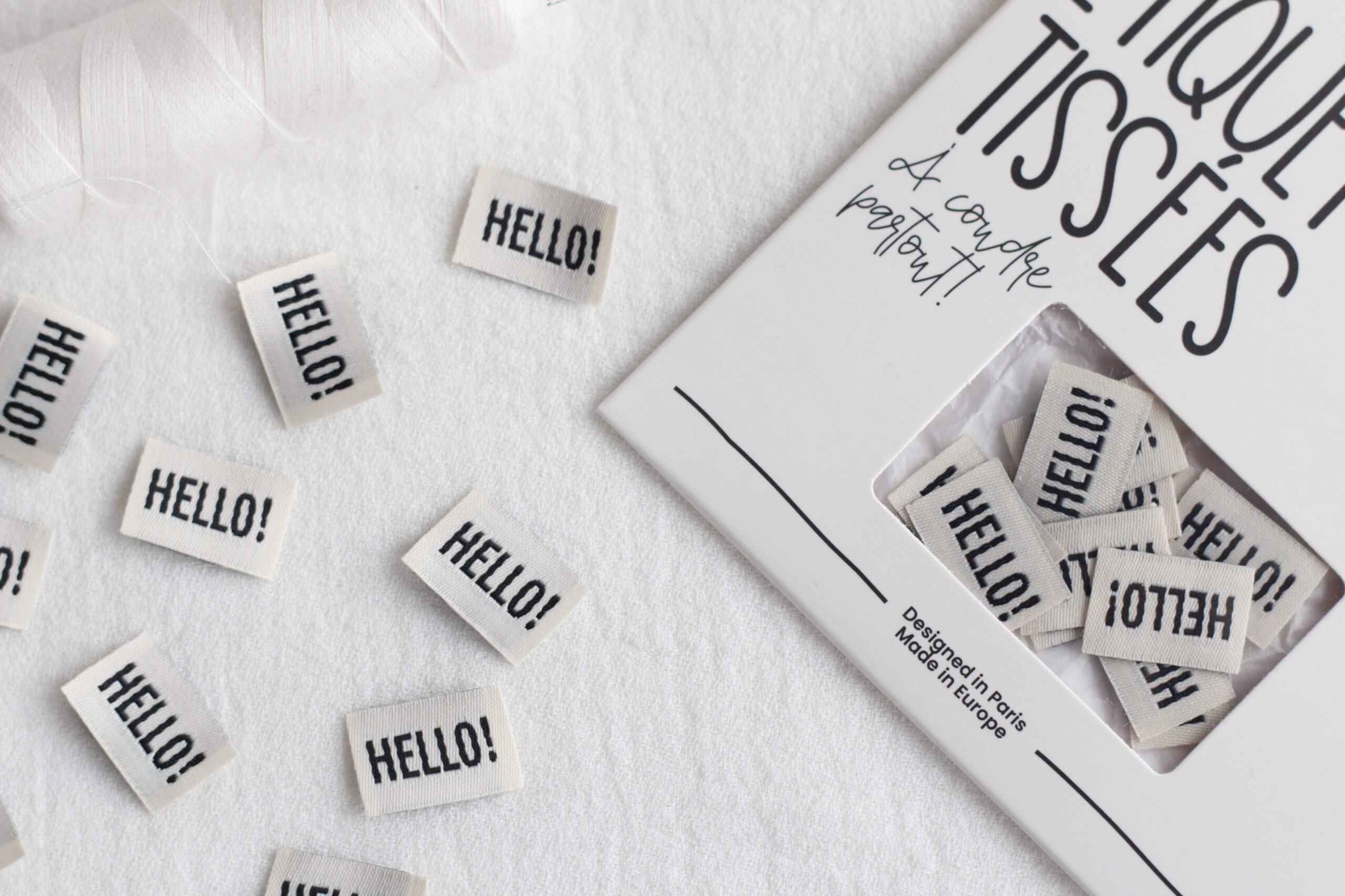La Petite Maison Couture Hello! étiquette à coudre x12 masque écru