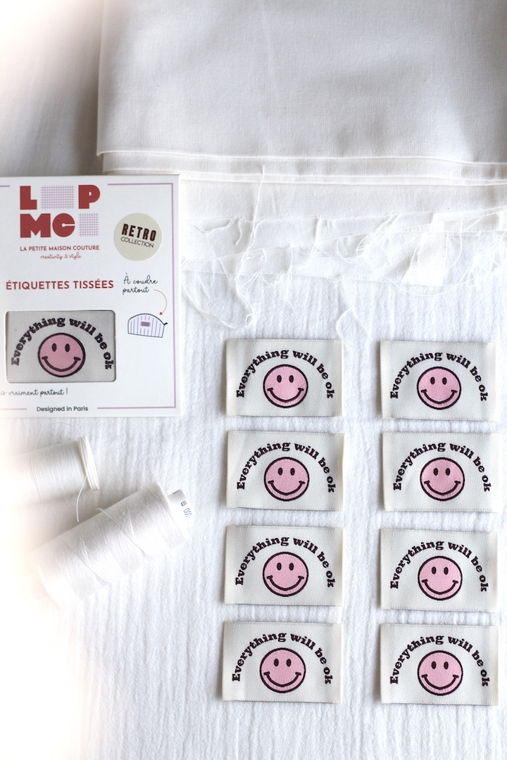 La Petite Maison Couture Everything will be OK étiquette x8 rose