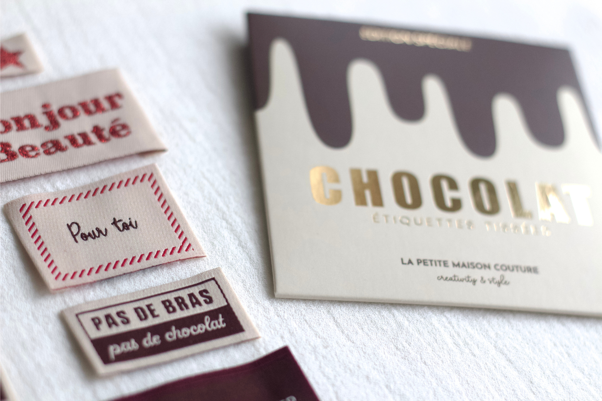 La Petite Maison Couture Chocolat x10 étiquettes tissées polyester